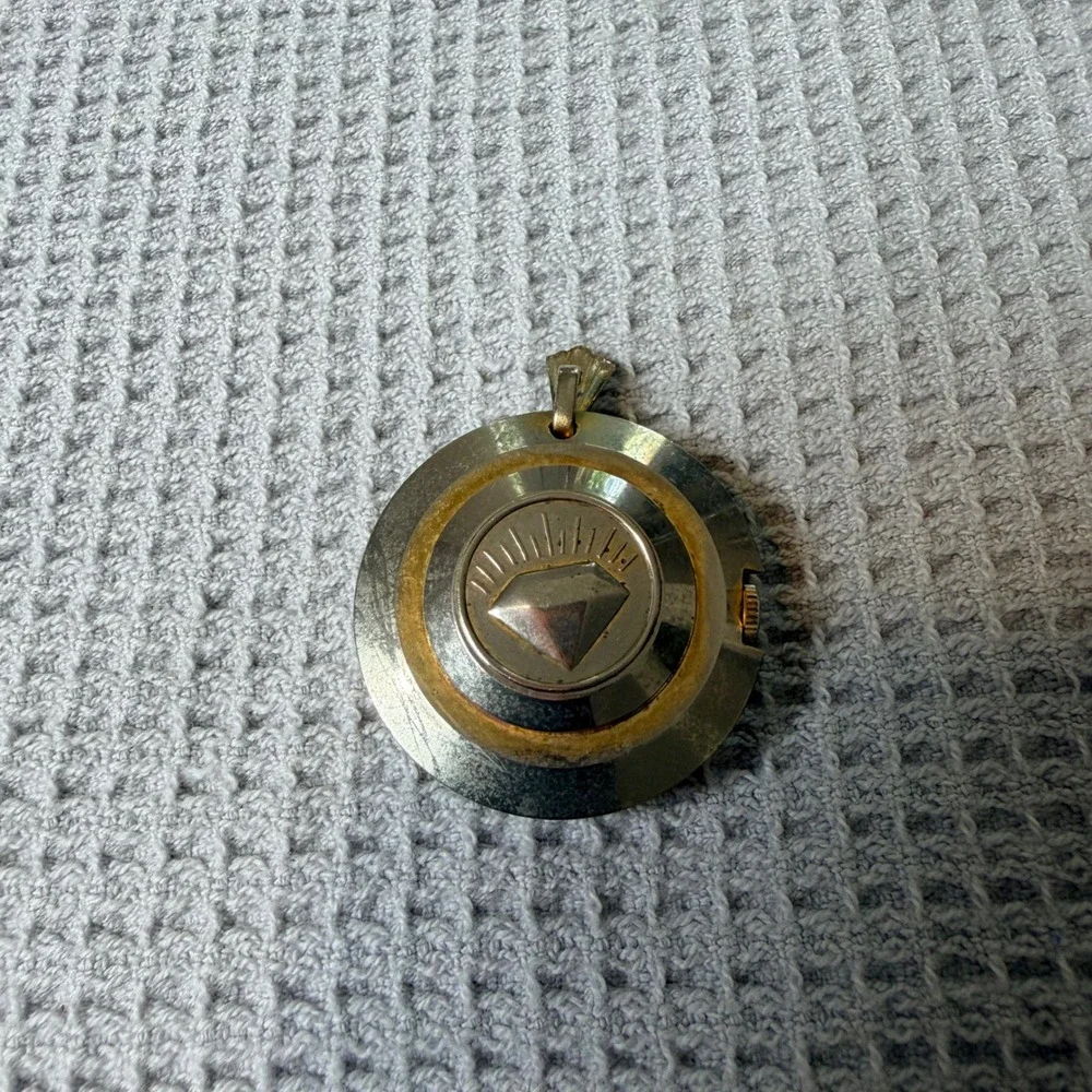 Vintage Lucky De Luxe 21 Jewel Pendant Watch Gold Tone Sunburst Waterproof